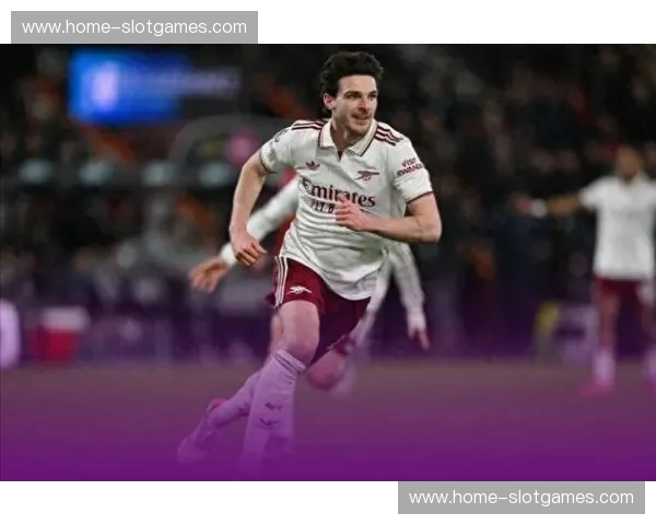 赖斯攻防两端表现全面 赛后获评英超官方最佳球员